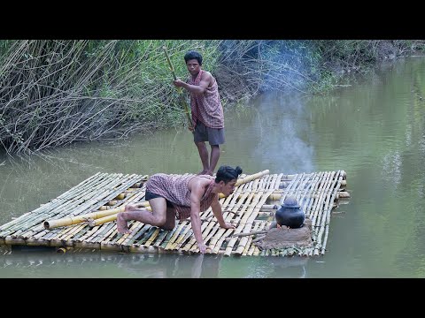 Adventure Life in Forest & Cooking Food - Building Floating House in River Episode I