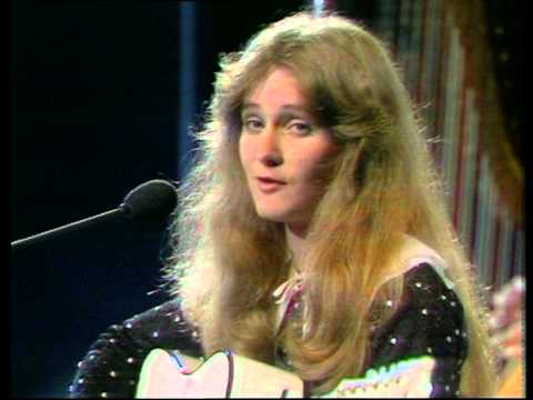 1982 Eurovision Germany - Nicole - Ein bisschen frieden HQ
