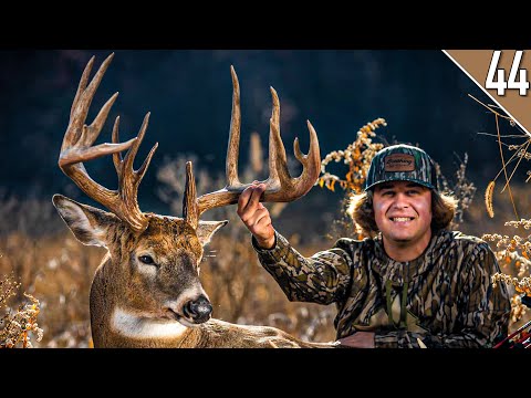 GIANT Wisconsin Whitetail with BOW - 2022 Archery Hunt!