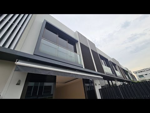 Modern Home w Lift & Terrace, , 5 Bedrooms, 5,052 sqft, Terraced House For Rent, by Eileen Wong, 500086152 - PropertyGuru.com.sg
