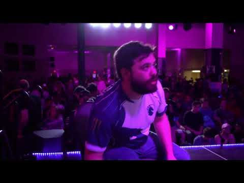Someone Throwing a Crab at Hbox LIVE in Tournament