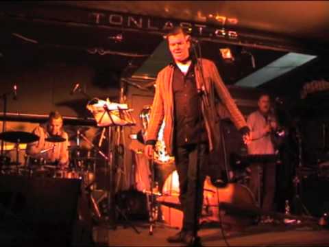 The Yellow Snow Crystals @ Zappanale 22 (Evelyn A Modified Dog)