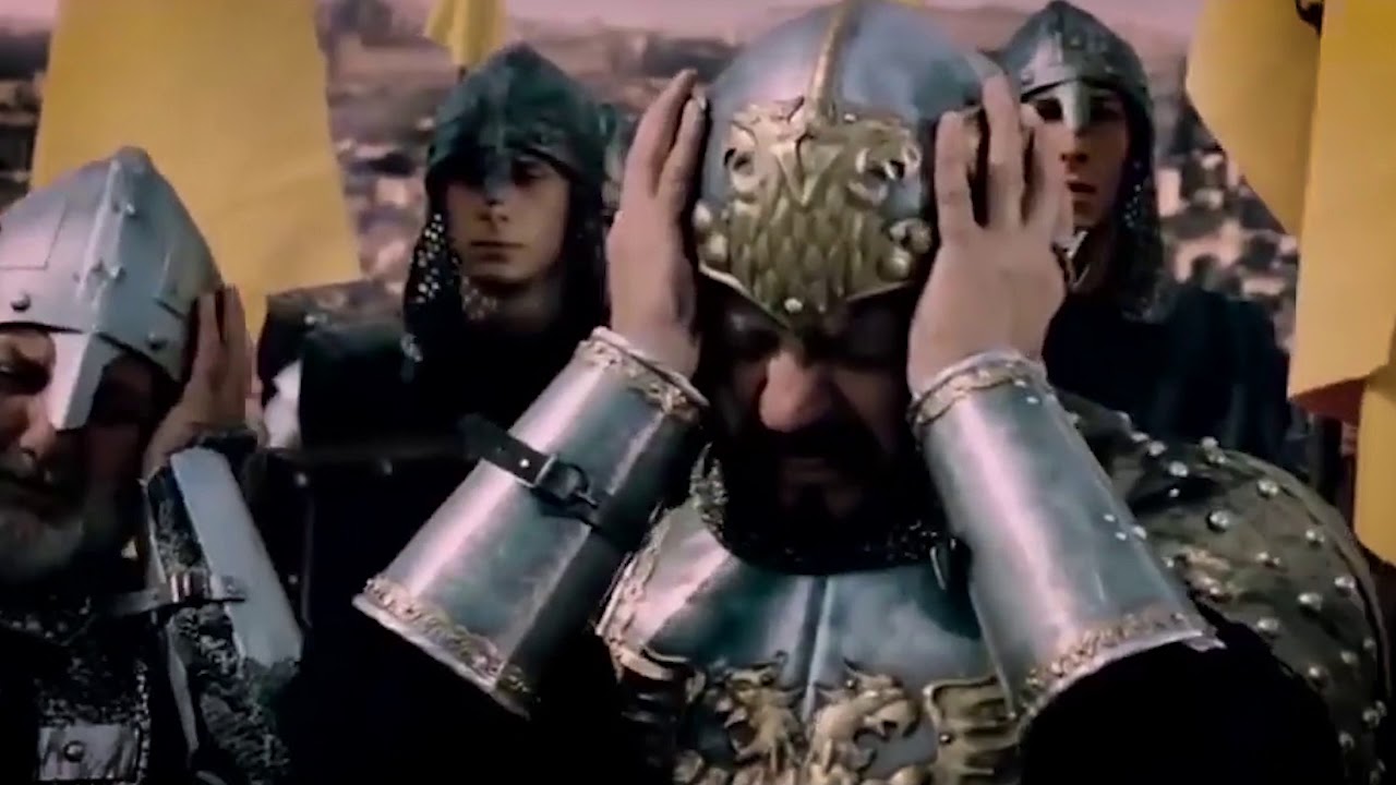 بشرى الحبيب محمد صلى الله عليه وسلم بفتح القسطنطينية من فتحها ؟؟