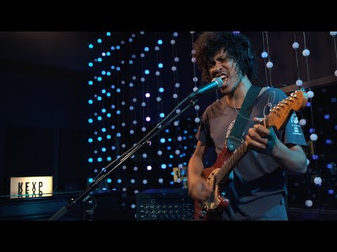 Boogarins - Full Performance (Live on KEXP)