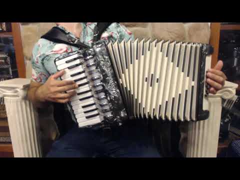 4868 - Silver Remo Pellegrini "La Burdina" Piano Accordion LM 25 12 $499