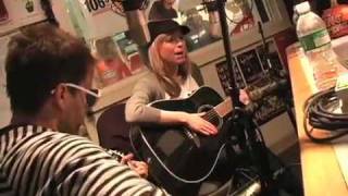 The Ting Tings - Shut Up and Let Me Go