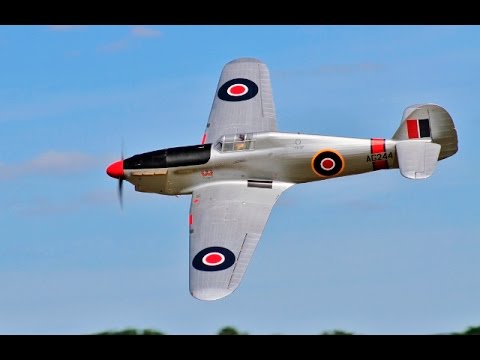 WW2 MULTIPLE WARBIRD FIGHTERS RC DISPLAY - SOUTHERN HEADCORN MODEL SHOW - 2016