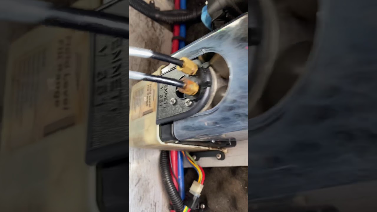 Watch video Bennet Trim Tab adding hydraulic fluid Now Bennet Trim Tab adding hydraulic fluid