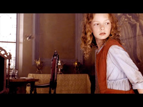 The Golden Compass Official Trailer 