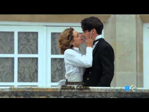 Gran Hotel (Escenas Julio/Alicia) - Alicia besa a Julio delante de todo el mundo