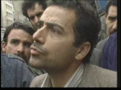 Iranian funny mosahebeh.2