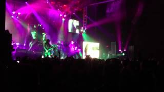 Janes Addiction-Broken People (Welmont Theatre, Montclair NJ 3-6-12)