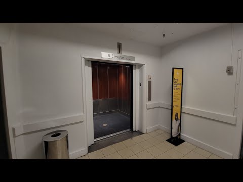 Modded Westinghouse Traction Elevator @ Macy's, Westfield Garden State Plaza, Paramus, NJ