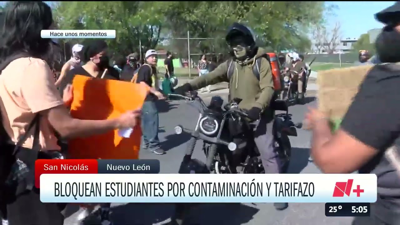 Estudiantes UANL protestan contra el Tarifazo