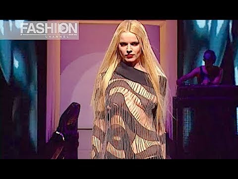 VERSACE Fall 2003 2004 Menswear Milan - Fashion Channel