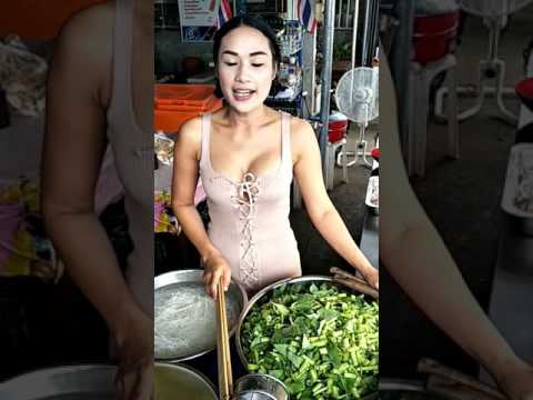 พารามิเตอร์ของรุ่นที่มีหน้าอกเล็ก สมุนไพรเพื่อขยายหน้าอก