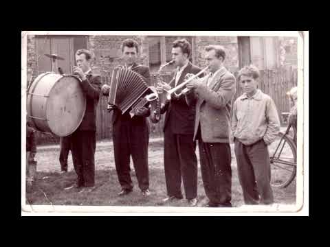 Marsz weselny "Na Straży" -  dawna kapela weselna, akordeon ,saksofon.