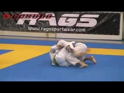 Fabrizio Rao MILANIMAL) VS Bixente Lizarazu EUROPEO JIU-JITSU 2009,Lisbona.mp4