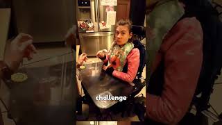 Download lagu This Spoon Stops Food From Falling mp3