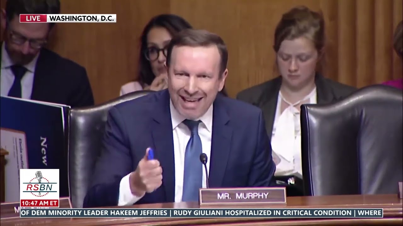 WATCH: Sen. Murphy and Sec. Rubio Fiercely Go Back and Forth on the Strait of Hormuz - 06/02/26