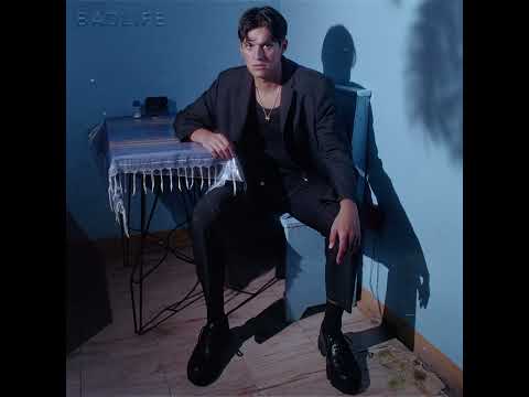 Omar Apollo - Bad Life feat. Kali Uchis (Official Audio)