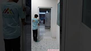 ประตูบานสวิงเดี่ยว