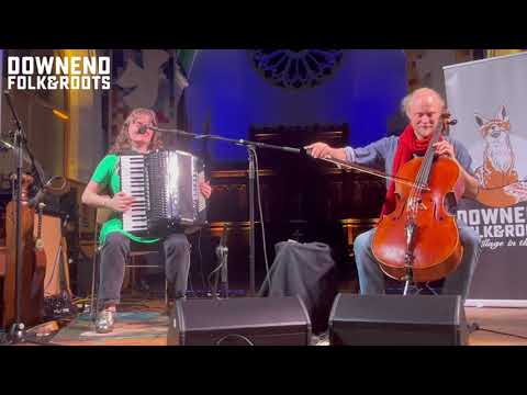 Hannah James & Toby Kuhn - Tuulikki's Tune (live at Downend Folk & Roots)