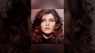 Debbie Harry&#39;s Cautious Lip