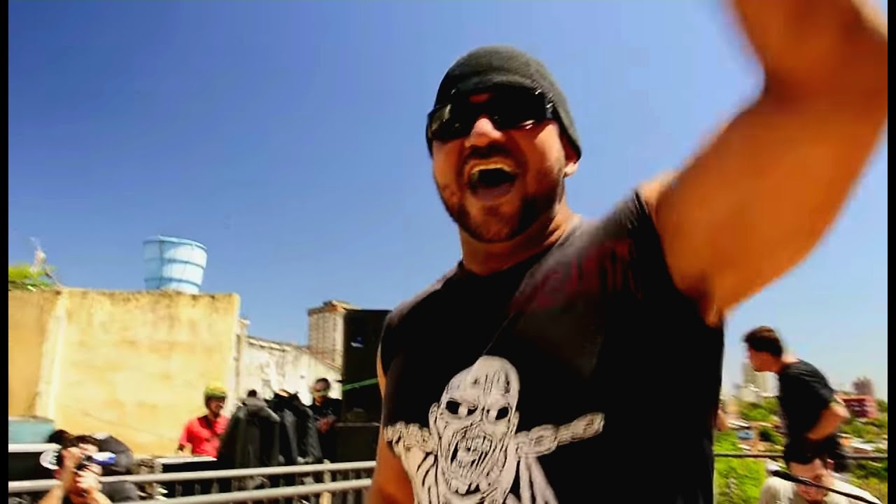 UN REVOLBER EN LA CHACA / trailer