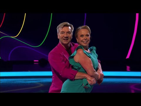 jayne torvill and christopher dean dancing on ice week 2