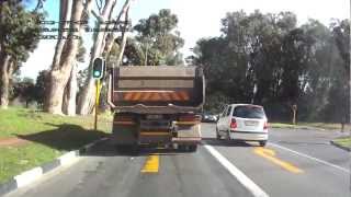 preview picture of video 'Bad Driving - Race Course Road, Durbanville, Cape Town'