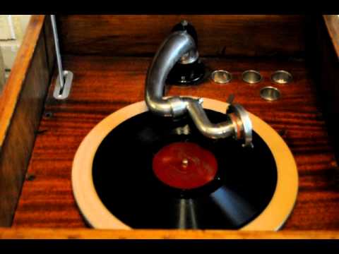 It made you  happy when you made me cry, fox trot- The Astorites (Fred Rich) 1926