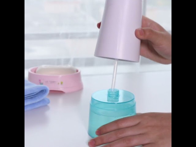 Vídeo relacionado con HAPPHOOH Dispensador Jabón Baño, 380 ml Dispensador Jabon Cocina con Sensor Movimiento por Infrarrojos, Pared, Recargable por USB, Resistente al Agua IPX5, Adecuado para Cocina, Baño