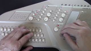 「修理必要」スズキ Omnichord System 100 ケース付き suzuki-keyboards-and-synths-