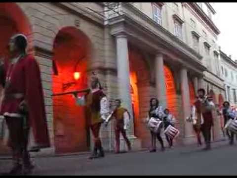 "Serate Estensi"- Corteggio a Modena dell' Associazione Ducato di Massa - 21 giugno 2003