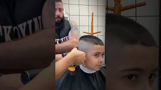 Download lagu Me xingou ? #barbeiros #barber #barbers #barbeirosbrasileiros #barberlife #tiktok #barberlove #fade mp3 Download lagu Me xingou ? #barbeiros #barber #barbers #barbeirosbrasileiros #barberlife #tiktok #barberlove #fade mp3
