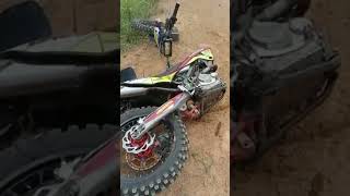 Download lagu KAWASAKI KLX TERBELAH JADI DUA mp3