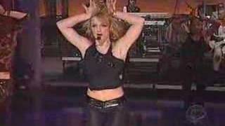 Britney Spears I&#39;m A Slave 4U live vocals Letterman show