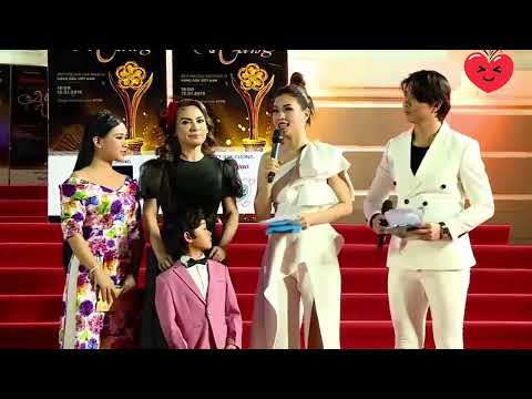 Ca sĩ Phi Nhung cùng con gái Quỳnh Trang, Huy Khang tham gia Giải Mai Vàng