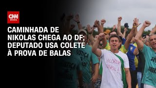 Nikolas Ferreira usa colete à prova de balas durante caminhada | AGORA CNN