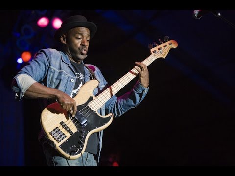 Marcus Miller - Run For Cover - backing track
