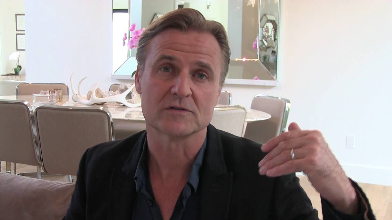 Business coaching video of Siimon Reynolds