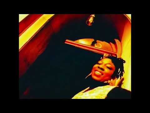 Reel 2 Real ft. The Mad Stuntman - I Like To Move It