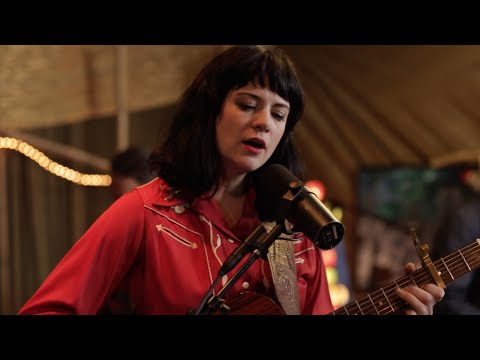 Nikki Lane - Faded (Live in Nashville)