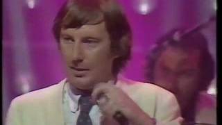 Dr Feelgood - Take A Tip - South Bank Show (ITV 1981)