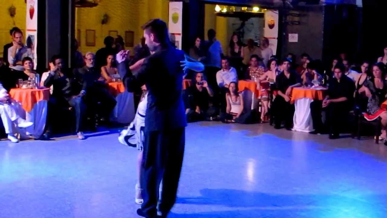 Javier Rodríguez y Virginia Pandolfi 3/4