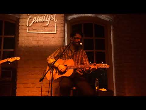 Emir Can İğrek- Kır Düğünü