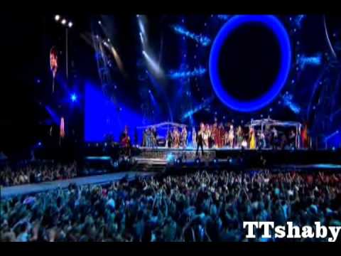 Take That - Hold up a light (The Circus Wembley 19part) HD