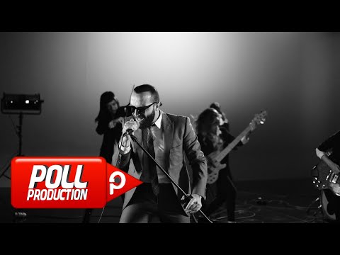 Berkay - İsyanlardayım (Ahmet Selçuk İlkan - Unutulmayan Şarkılar) - (Official Video)