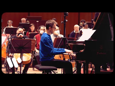 Alexandre Tharaud plays "Concertino" from Summer of ‘42 (Michel Legrand)